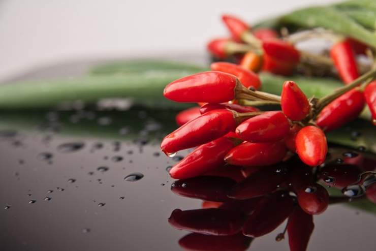 Olio al peperoncino? Massima attenzione a questo rischio!