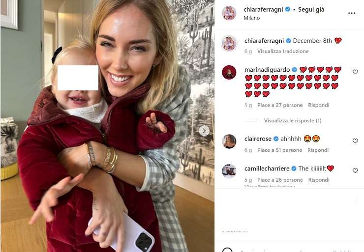 Chiara Ferragni: la figlia Vittoria indossa un cappottino rosso